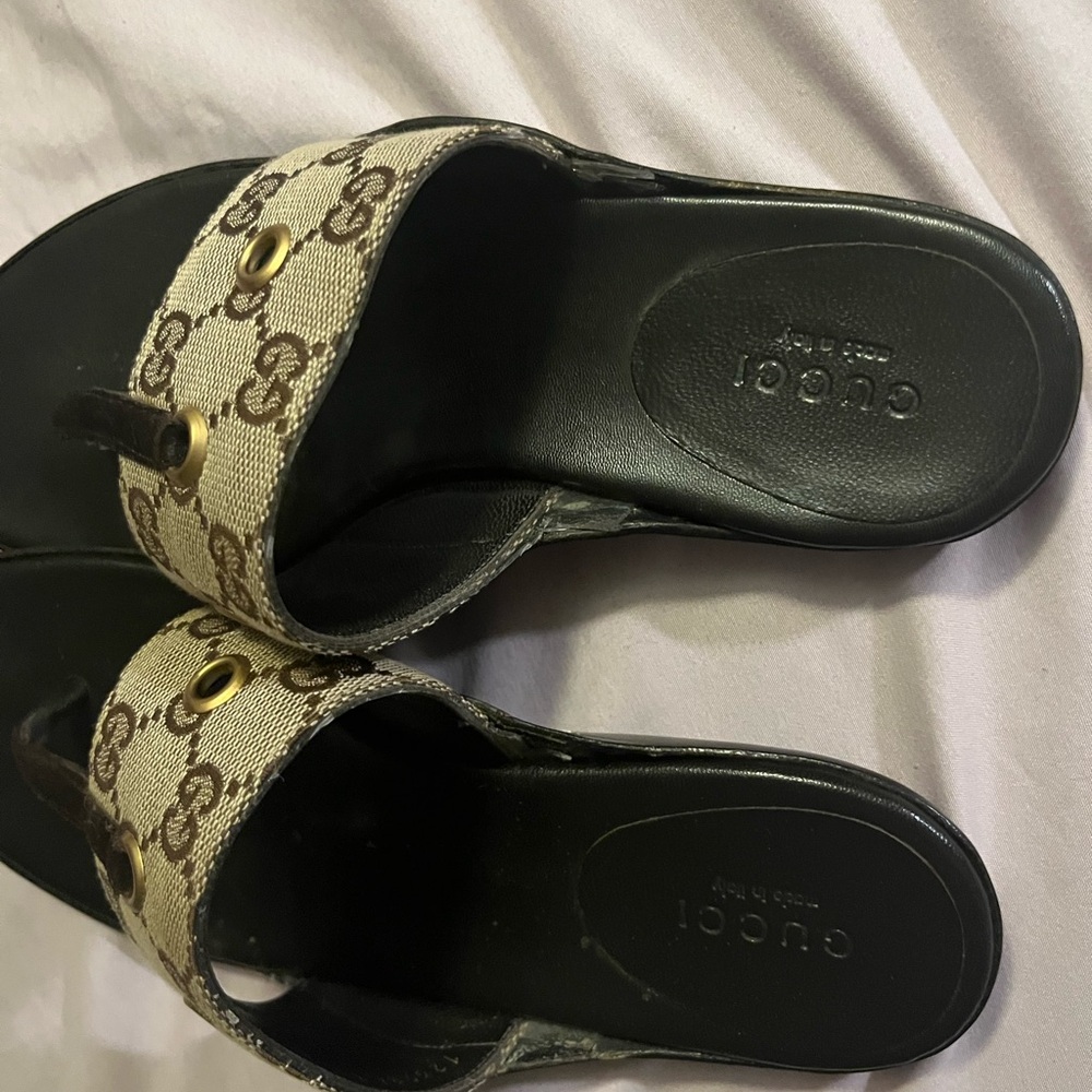 Gucci Brown and Gold Sandals authentic - Picture 3 of 6